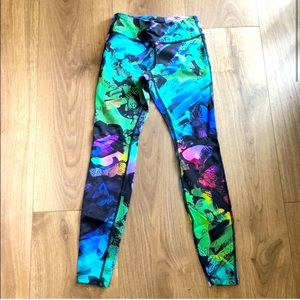 EUC Rare Nike Lux beautiful tropical legging full length. Worn Once